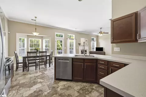 Kitchen - 11 Renforth Rd, Simpsonville, SC 29681 photo 3 of 4