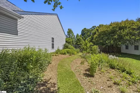Exterior - 11 Renforth Rd, Simpsonville, SC 29681 photo 10 of 10