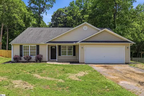 18 Patriots Pride Ct, Simpsonville, SC 29680