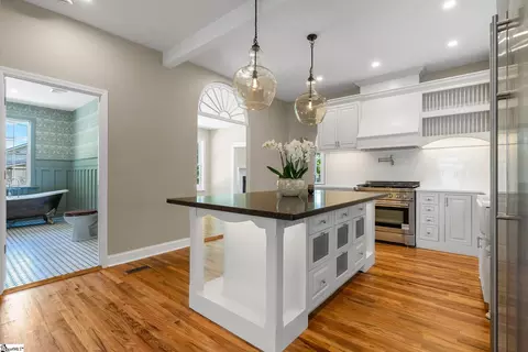 Kitchen - 206 S Adair St, Clinton, SC 29325 photo 8 of 9