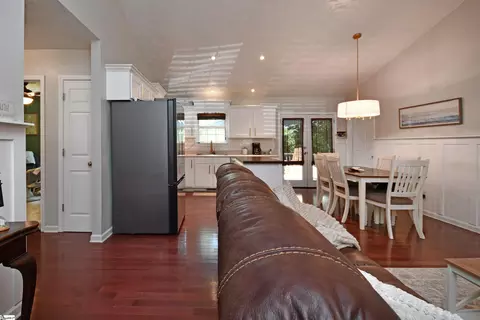 Entry Way - 344 Endless Dr, Greer, SC 29651 photo 2 of 2