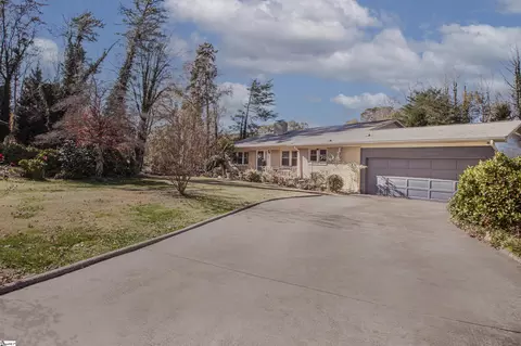 Exterior - 103 Forest Dr, Easley, SC 29642 photo 3 of 8