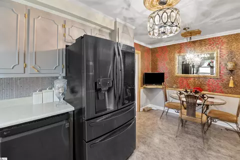 Kitchen - 103 Forest Dr, Easley, SC 29642 photo 3 of 4