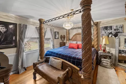 Bedroom - 103 Forest Dr, Easley, SC 29642 photo 9 of 11