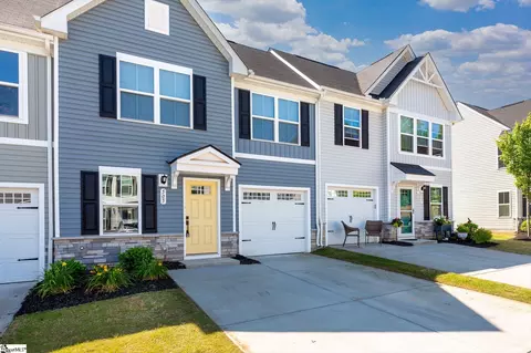505 Chiswell Ct, Greenville, SC 29617