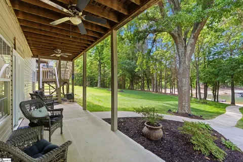 Exterior - 519 Island Point Rd, Starr, SC 29684 photo 7 of 10