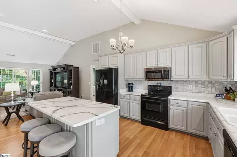 Kitchen - 519 Island Point Rd, Starr, SC 29684 photo 3 of 4