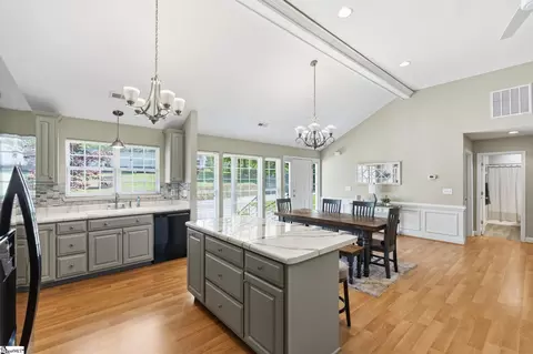 Kitchen - 519 Island Point Rd, Starr, SC 29684 photo 1 of 4
