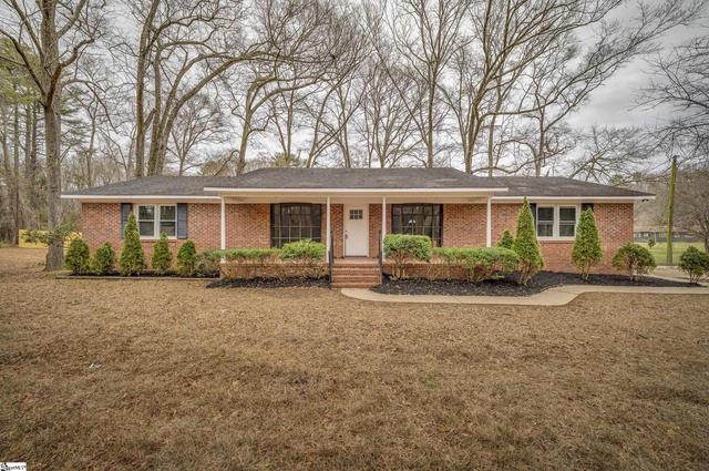 17 Riverview Cir, Greenville, SC 29611