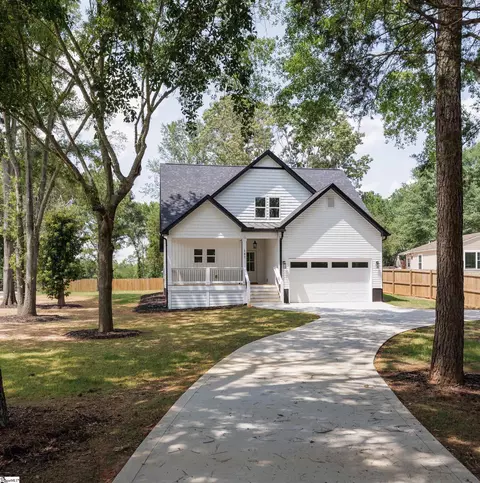 187 Ledo Ln, Fountain Inn, SC 29644