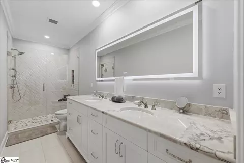 Bath - 802 Kist Rd, Greer, SC 29651 photo 5 of 6