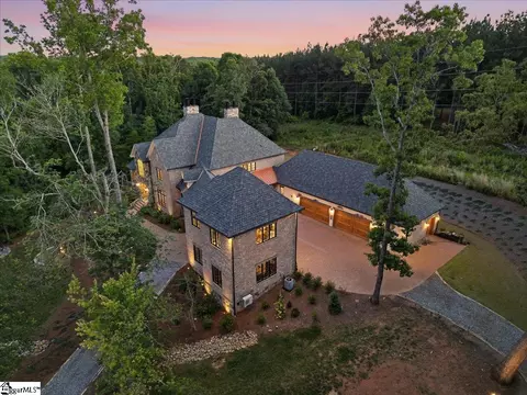 Exterior - 802 Kist Rd, Greer, SC 29651 photo 9 of 10