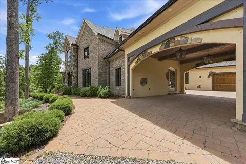 Exterior - 802 Kist Rd, Greer, SC 29651 photo 2 of 10
