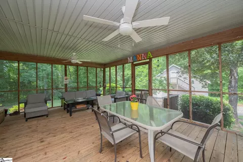 Exterior - 606 Mountain View Rd, Williamston, SC 29697 photo 4 of 15