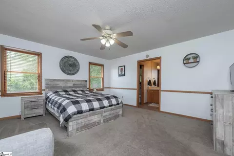 Bedroom - 606 Mountain View Rd, Williamston, SC 29697 photo 3 of 9