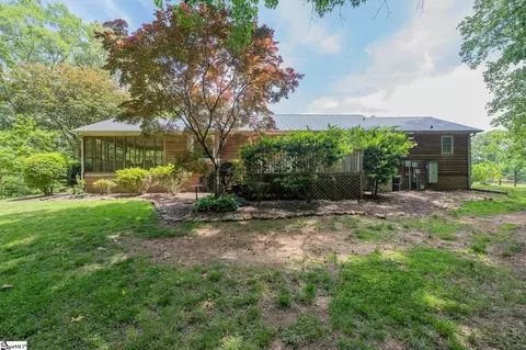 Exterior - 606 Mountain View Rd, Williamston, SC 29697 photo 8 of 15