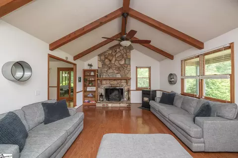 Living - 606 Mountain View Rd, Williamston, SC 29697 photo 2 of 4