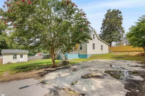 Exterior - 31 Mccaughrin St, Pelzer, SC 29669 photo 1 of 3