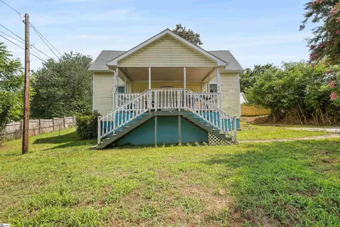 Exterior - 31 Mccaughrin St, Pelzer, SC 29669 photo 2 of 3