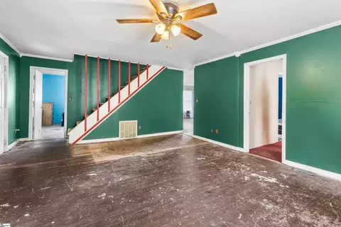 Living - 31 Mccaughrin St, Pelzer, SC 29669 photo 1 of 3