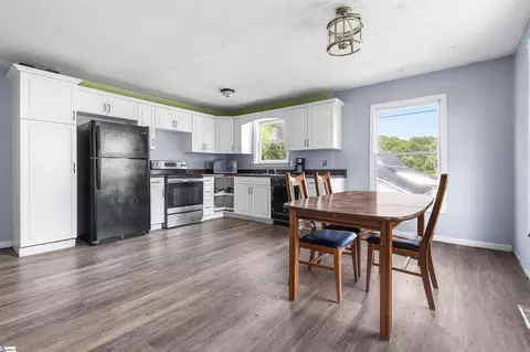 Kitchen - 31 Mccaughrin St, Pelzer, SC 29669 photo 2 of 2