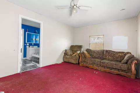 Living - 31 Mccaughrin St, Pelzer, SC 29669 photo 3 of 3