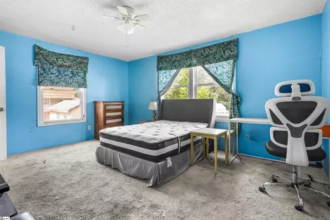 Bedroom - 31 Mccaughrin St, Pelzer, SC 29669 photo 4 of 8
