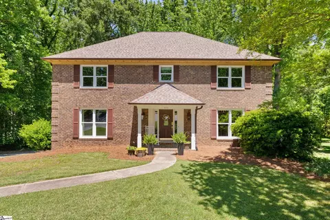 105 Gleneagles Ct, Simpsonville, SC 29681