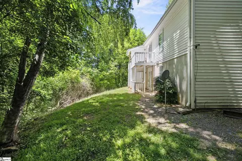 Exterior - 211 Brookside Dr, Duncan, SC 29334 photo 4 of 5
