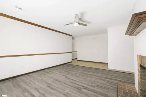 Living - 211 Brookside Dr, Duncan, SC 29334 photo 4 of 5