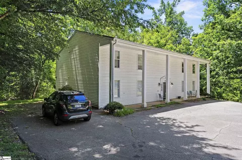 Exterior - 211 Brookside Dr, Duncan, SC 29334 photo 2 of 5