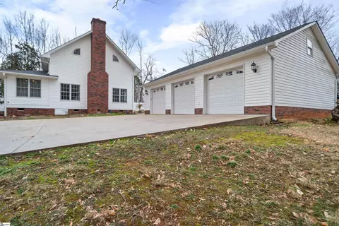 245 Kelli Ct, Pacolet, SC 29372