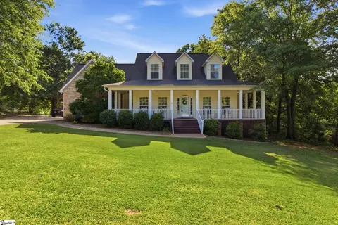 118 Chatim Ridge Ct, Lyman, SC 29365