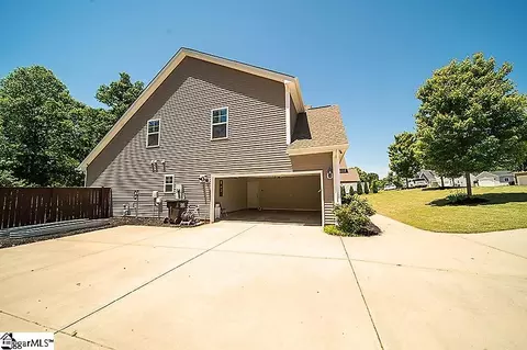 206 Hanster Dr, Easley, SC 29642 photo 3