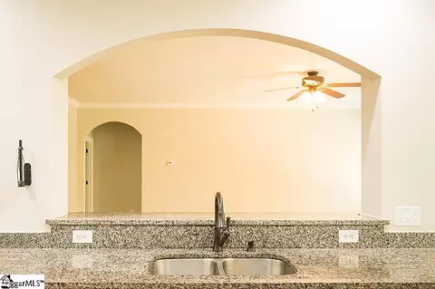 206 Hanster Dr, Easley, SC 29642 photo 9
