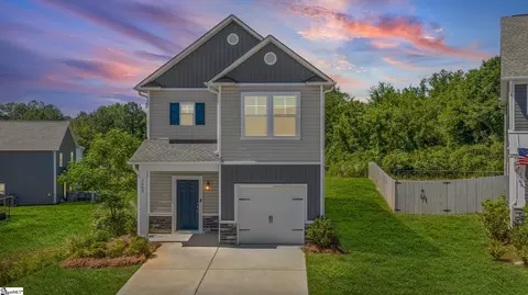 2005 Silverwalk Ct, Duncan, SC 29334