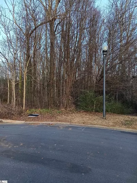537 Harvest Valley Cir, Spartanburg, SC 29303