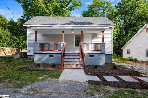 802 W Hampton St, Laurens, SC 29360