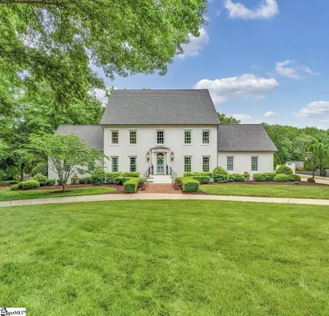 7 Weatherby Dr, Greenville, SC 29615