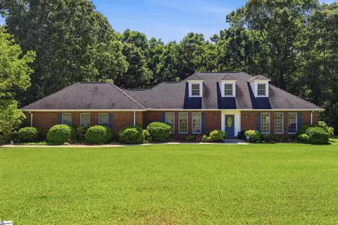 109 Wren Crossing Ln, Easley, SC 29642