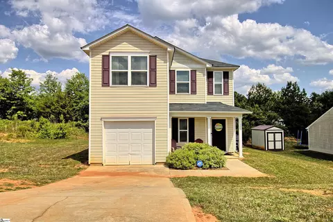 111 Botany Dr, Laurens, SC 29360
