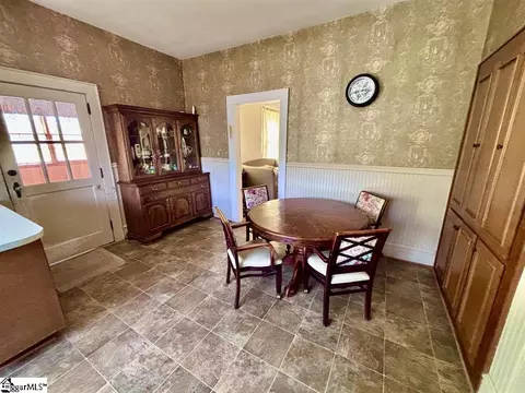 Dining - 400 E Buford St, Gaffney, SC 29340 photo 1 of 1