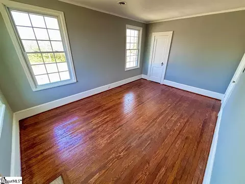 Bedroom - 400 E Buford St, Gaffney, SC 29340 photo 3 of 5