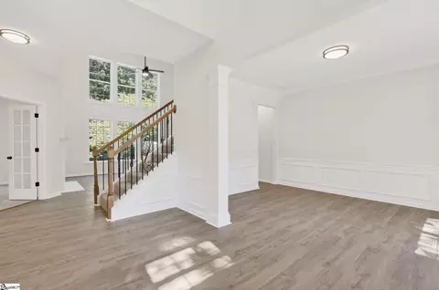 Living - 9 Blanton Ln, Greer, SC 29650 photo 2 of 7