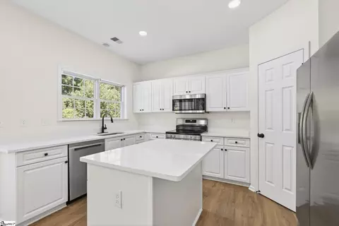 Kitchen - 9 Blanton Ln, Greer, SC 29650 photo 2 of 3
