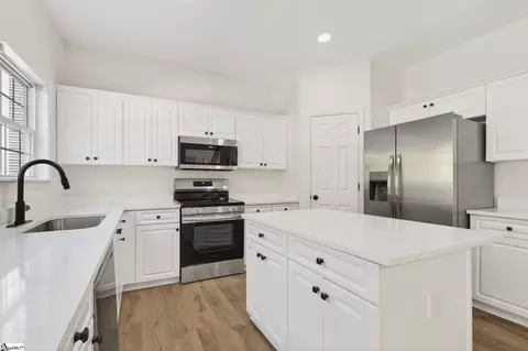 Kitchen - 9 Blanton Ln, Greer, SC 29650 photo 3 of 3