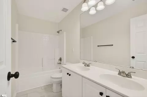 Bath - 9 Blanton Ln, Greer, SC 29650 photo 9 of 9
