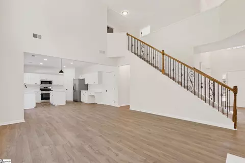 Living - 9 Blanton Ln, Greer, SC 29650 photo 4 of 7