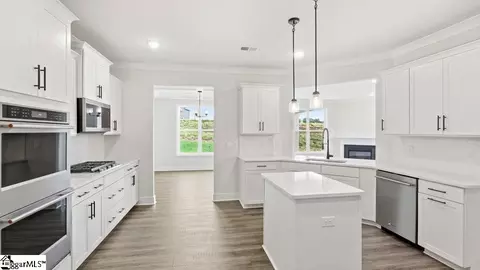 Kitchen - 1005 Gresham Pl, Woodruff, SC 29388 photo 1 of 2