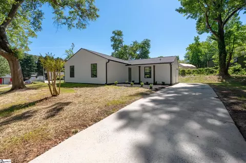 2 Cadbury Ln, Piedmont, SC 29673